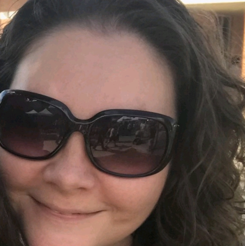 Meet your Posher, Amber